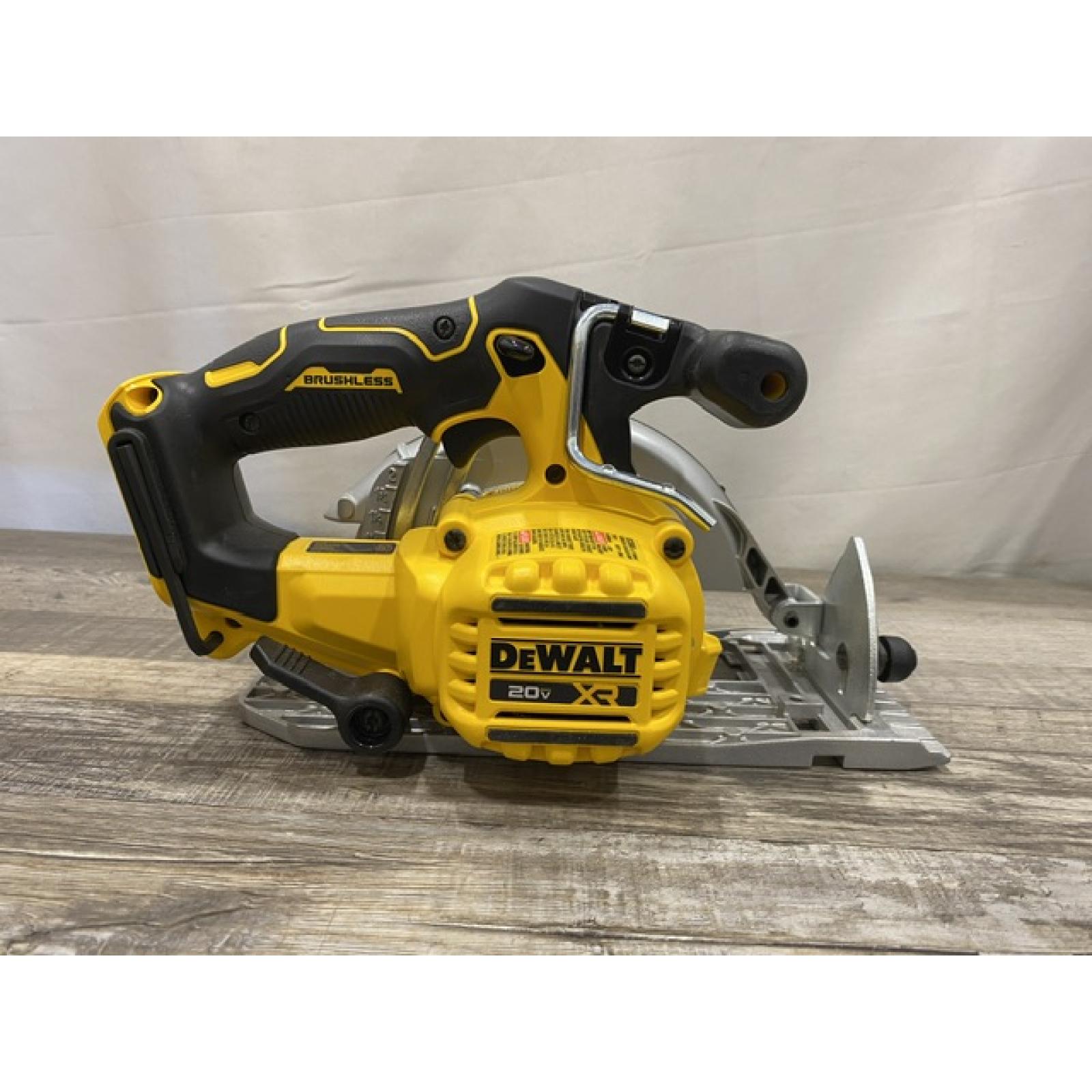 AS-IS DEWALT 20V MAX Cordless Brushless 6-1/2 in. Sidewinder Style Circular Saw (Tool Only)