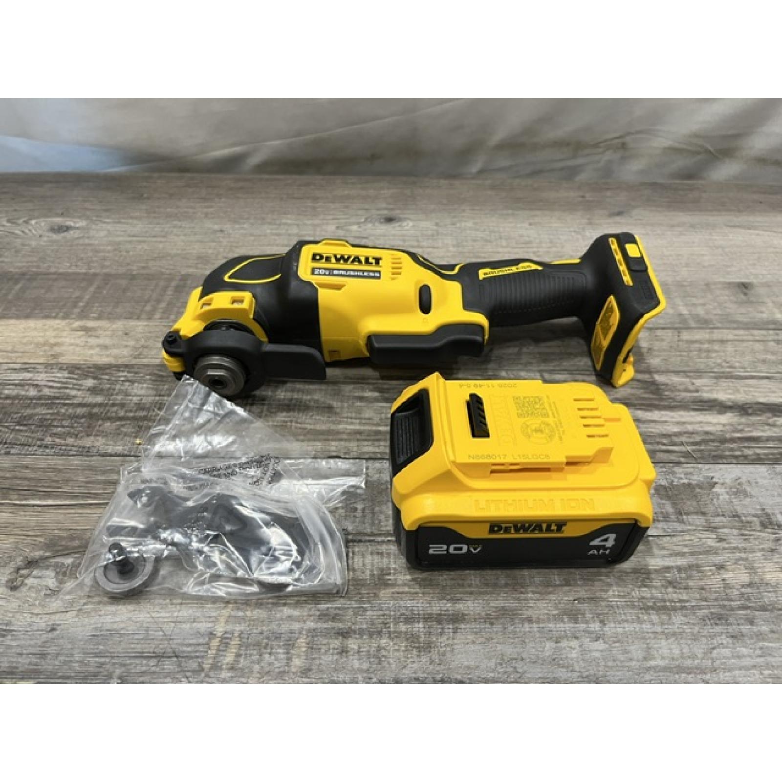 AS-IS DEWALT ATOMIC 20V MAX Lithium-Ion Cordless Brushless Oscillating Tool Kit