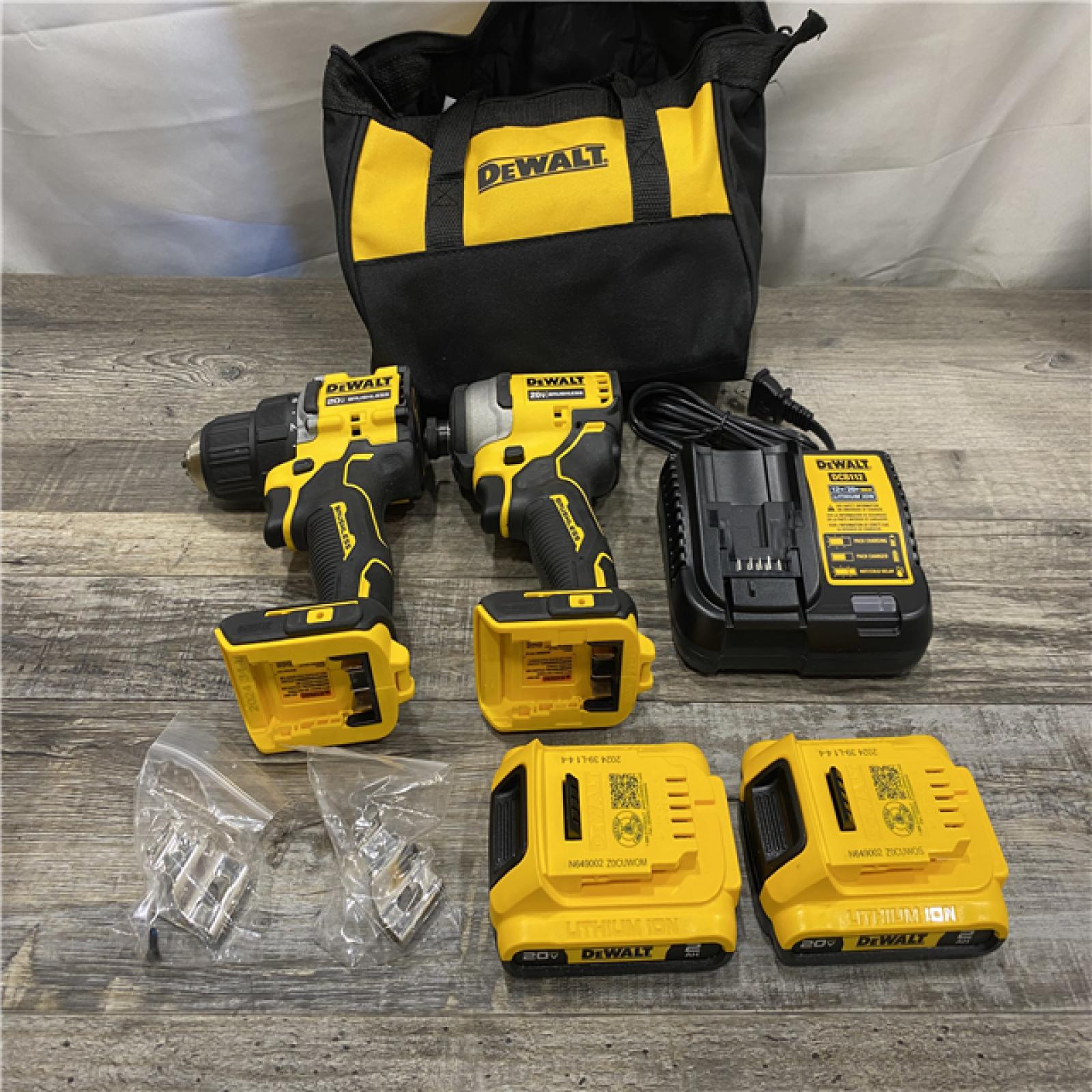 AS-IS DEWALT ATOMIC 20-Volt MAX Lithium-Ion Cordless Combo Kit