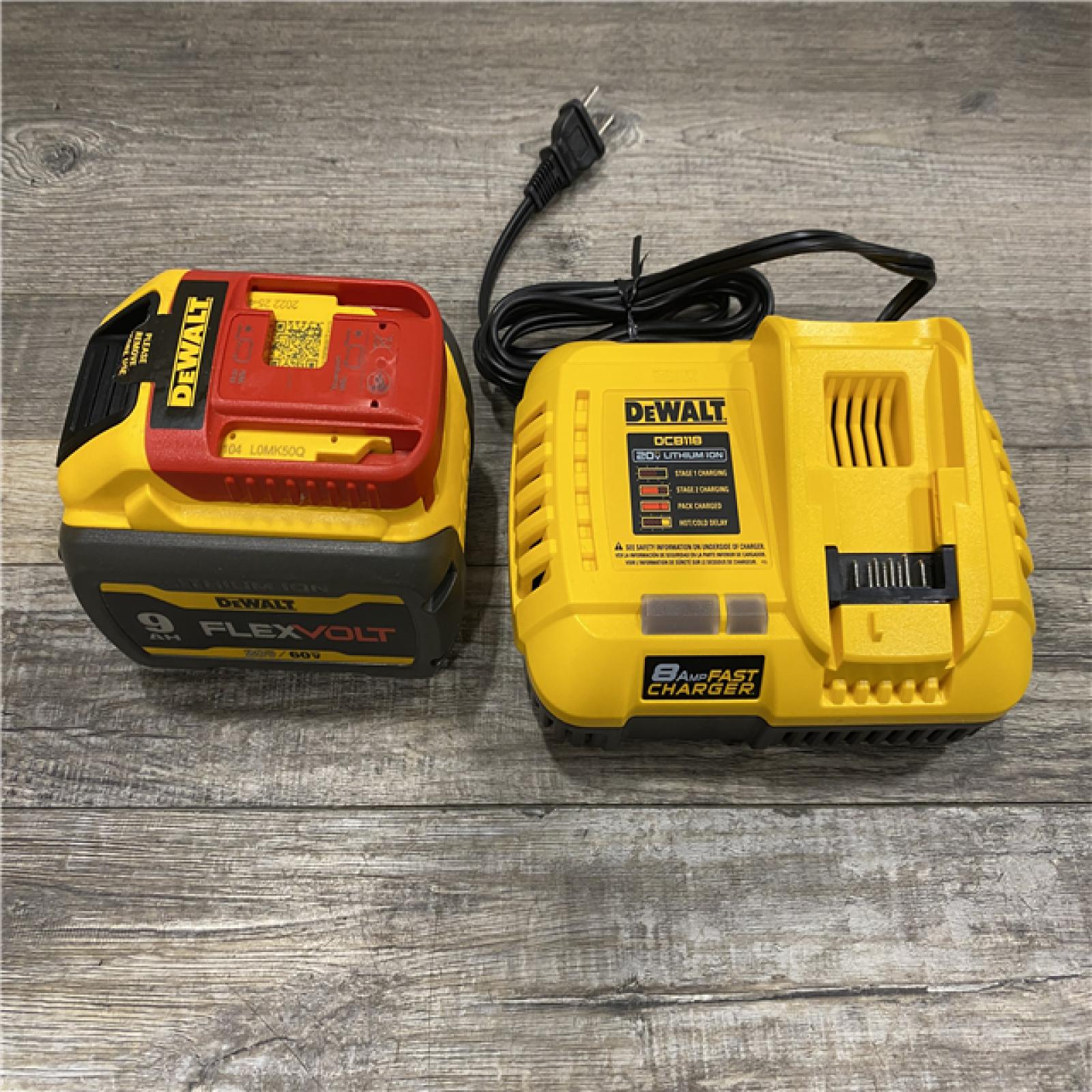 AS-IS DEWALT 20V/60V MAX FLEXVOLT Lithium-Ion 9.0Ah Battery and Charger Starter Kit