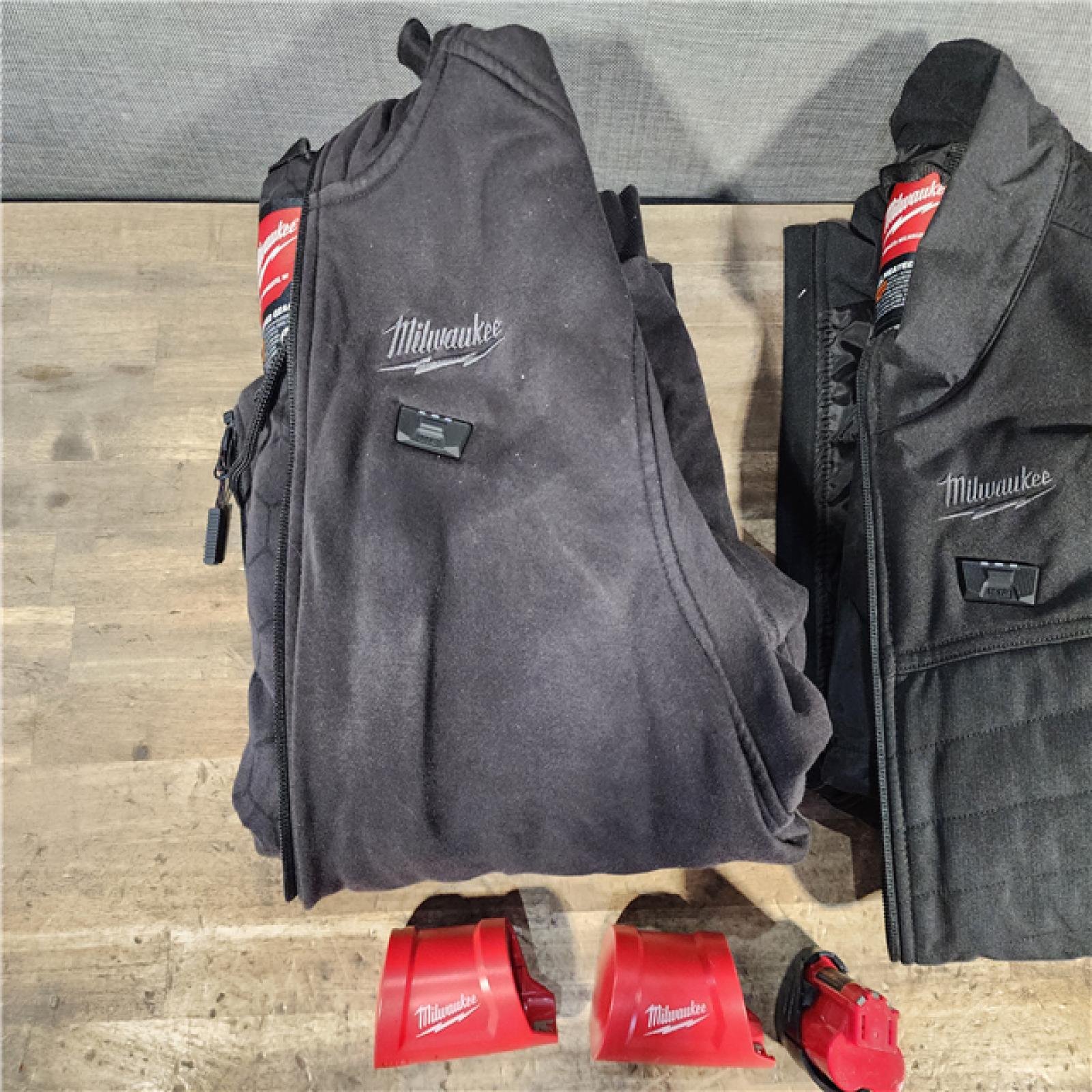 HOUSTON LOCATION - AS-IS MILWAUKEE 2 HEATED CLOTHING COMBO KIT