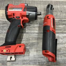 AS-IS Milwaukee FUEL 18V Cordless Mid Torque 1/2 in. Impact Wrench w/ 12 FUEL 3/8 in. Ratchet Combo Kit