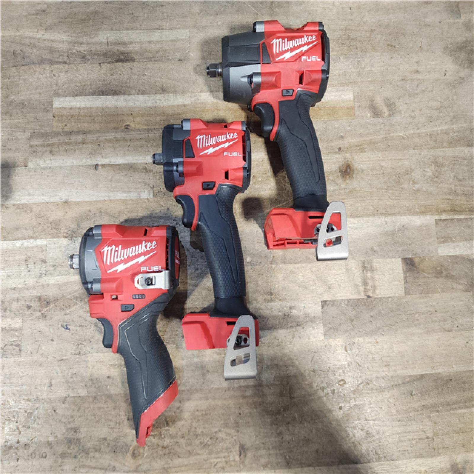 HOUSTON LOCATION - AS-IS MILWAUKEE 3 TOOL COMBO W/ (2) BATTERY & CHARGER