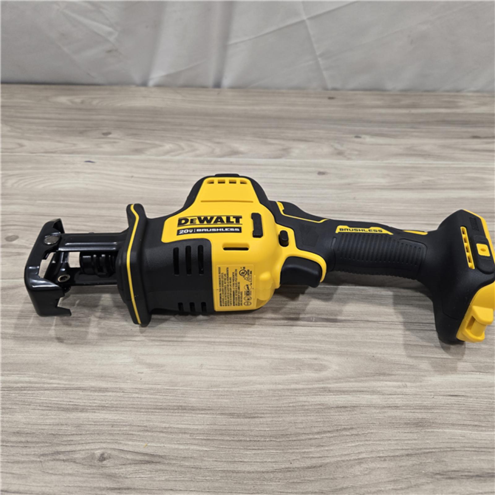 AS-IS Dewalt ATOMIC 20V MAX Cordless One-Handed Reciprocating Saw (Tool Only)