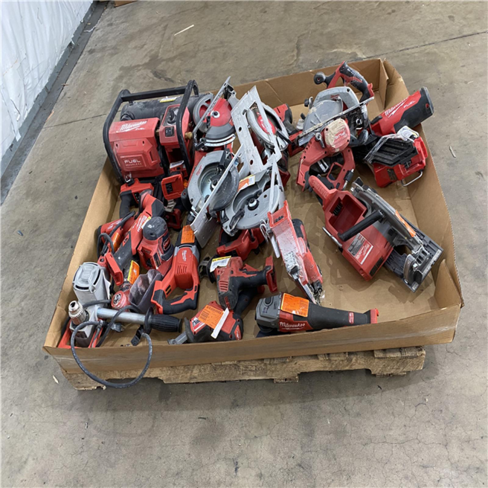 Houston Location AS IS - Tool Pallet