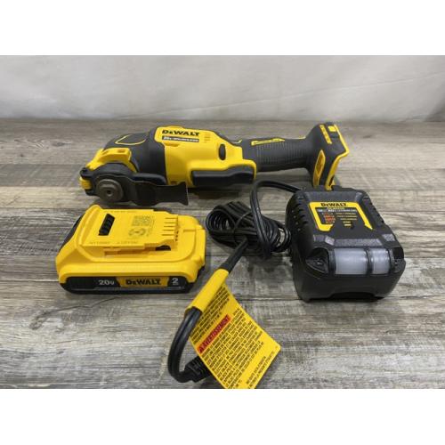AS-IS DEWALT ATOMIC 20V MAX Cordless Brushless Oscillating Multi Tool Kit