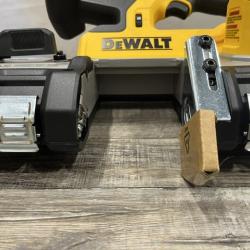 NEW - DEWALT 20-Volt MAX 3-3/8 in. Cordless Brushless Bandsaw (Tool-Only)