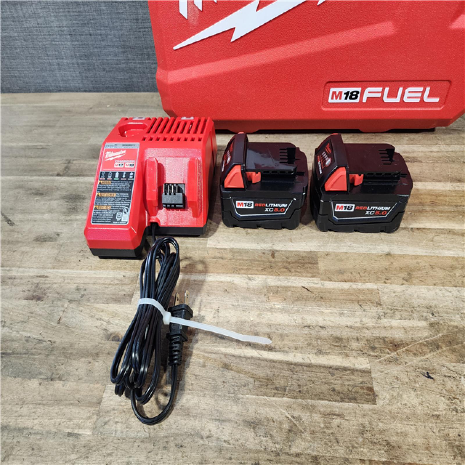 HOUSTON LOCATION - AS-IS (APPEARS LIKE NEW) Milwaukee FUEL 18V Lithium-Ion Brushless Cordless Hammer Drill and Impact Driver Combo Kit