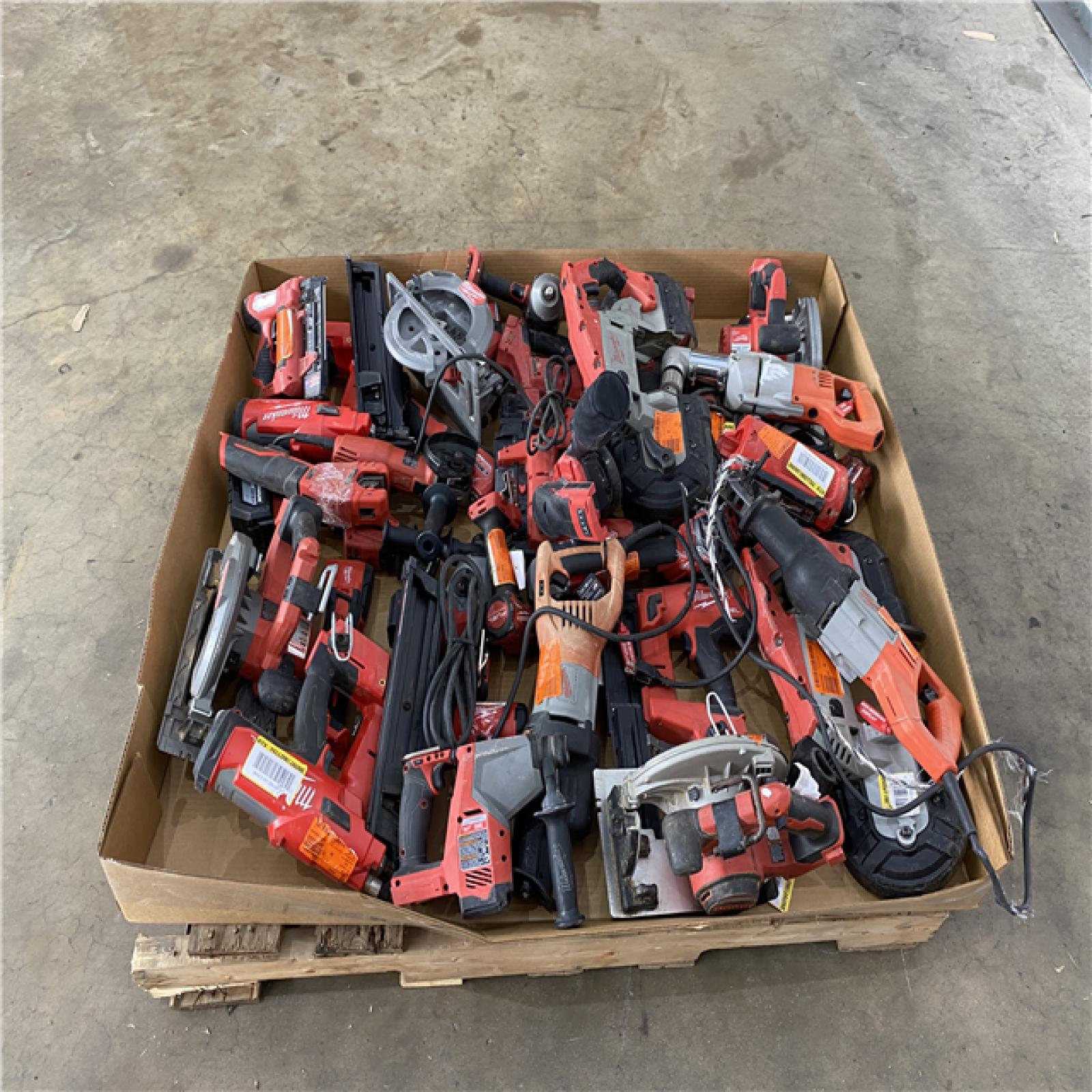 Houston Location AS IS - Tool Pallet