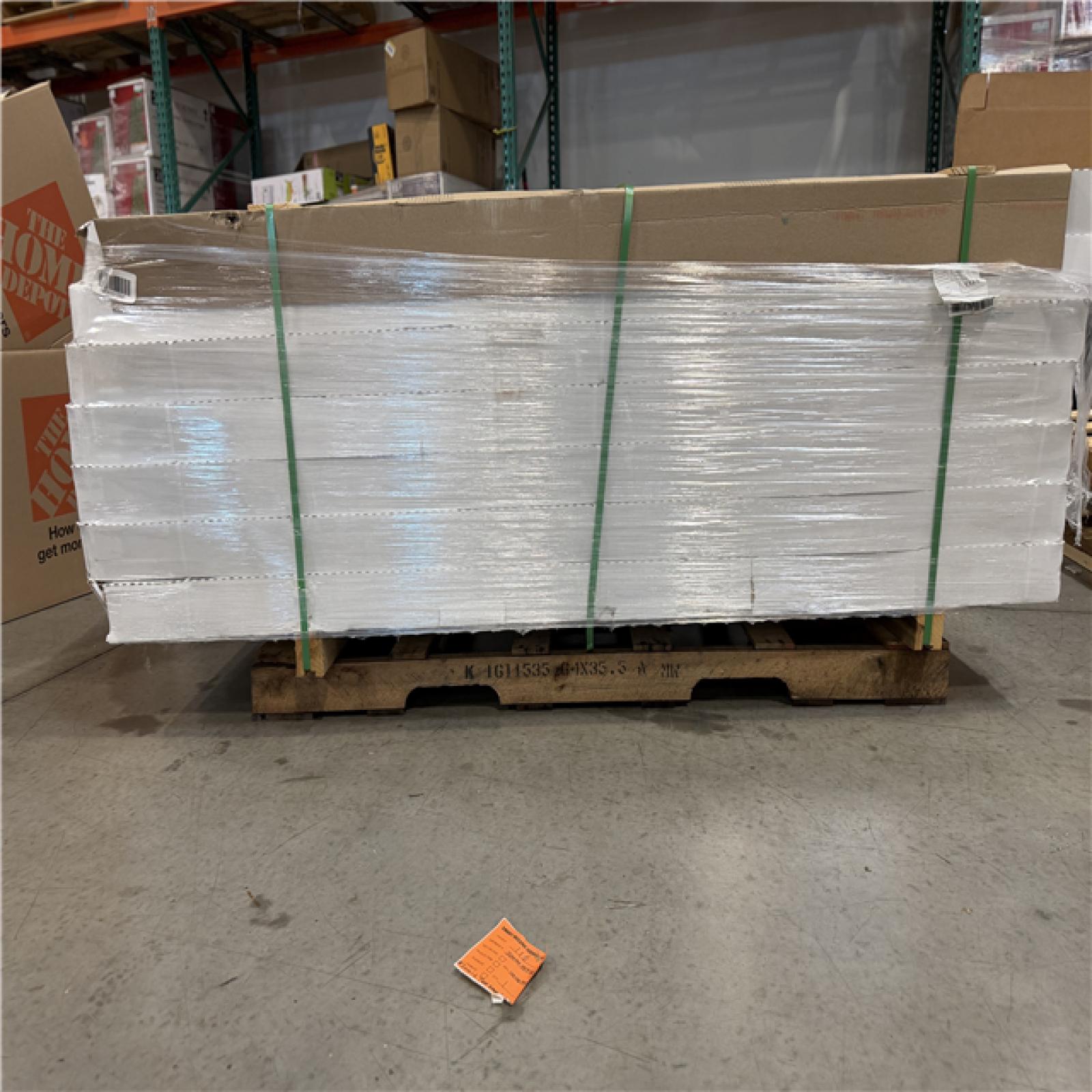 DALLAS LOCATION - Blue Ridge Hardwood Flooring Hickory Sable 3/4 in. Thick x 3 in. Wide x Random Length Solid Hardwood Flooring (24 sqft/case) PALLET- (25 CASES)