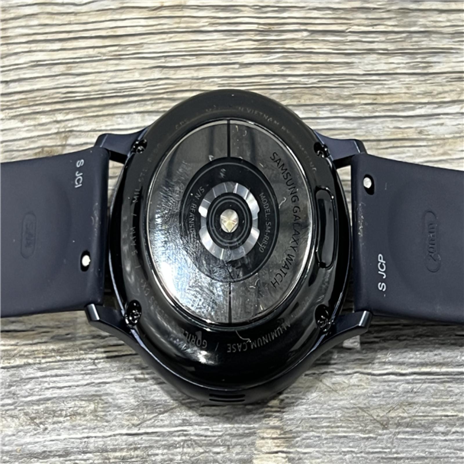AS-IS SAMSUNG Galaxy Watch Active 2 (40mm, GPS, Bluetooth) -NAVY BLUE