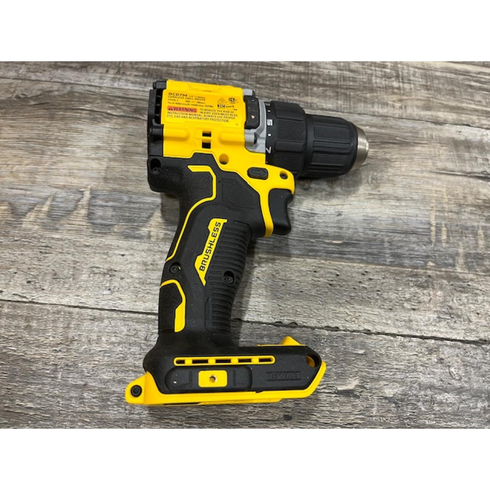 AS-IS DEWALT Atomic 20V Lithium-Ion Cordless Compact 1/2 in. Drill/Driver Kit