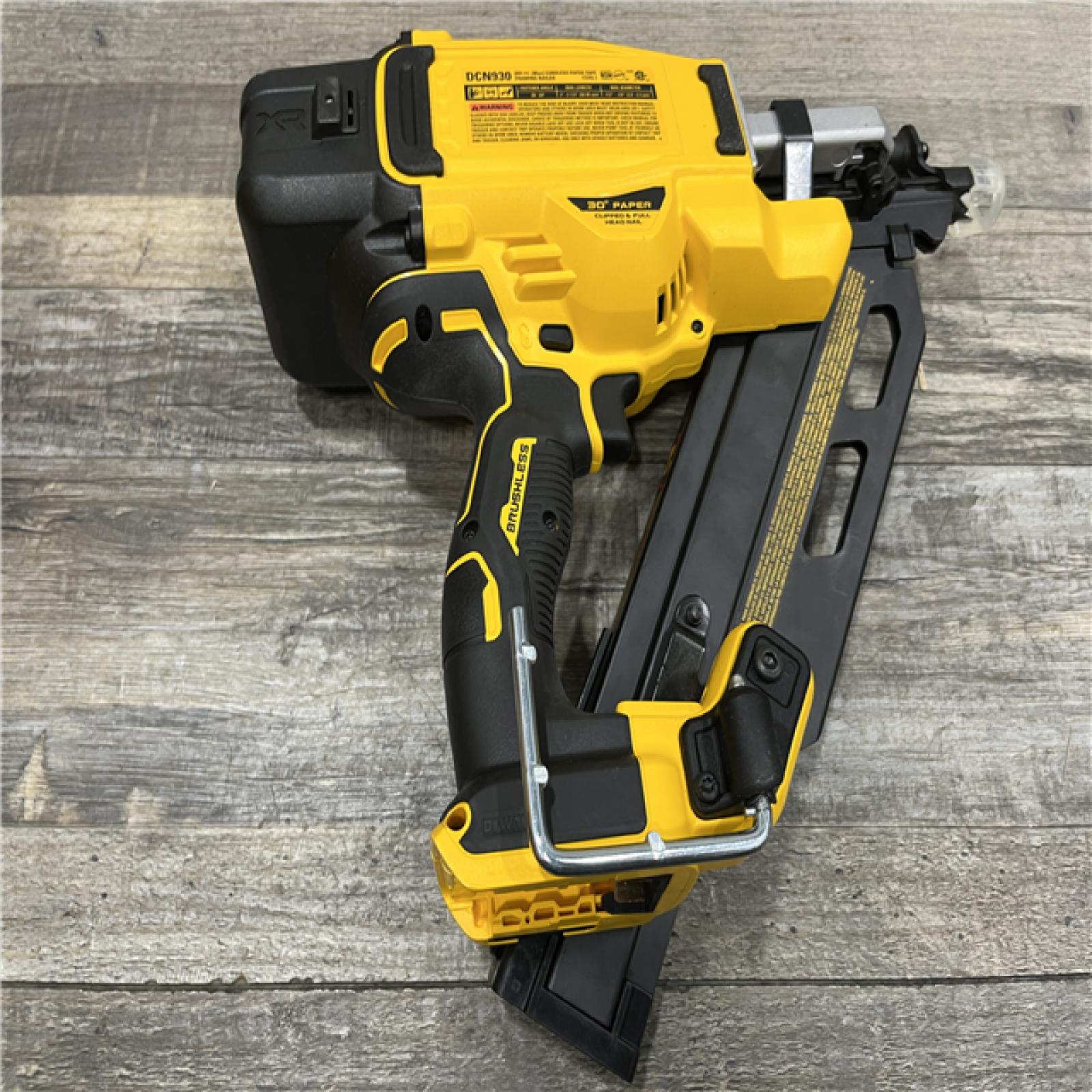 AS-IS DEWALT 20V 30 Degree Cordless Framing Nailer (Tool-Only)