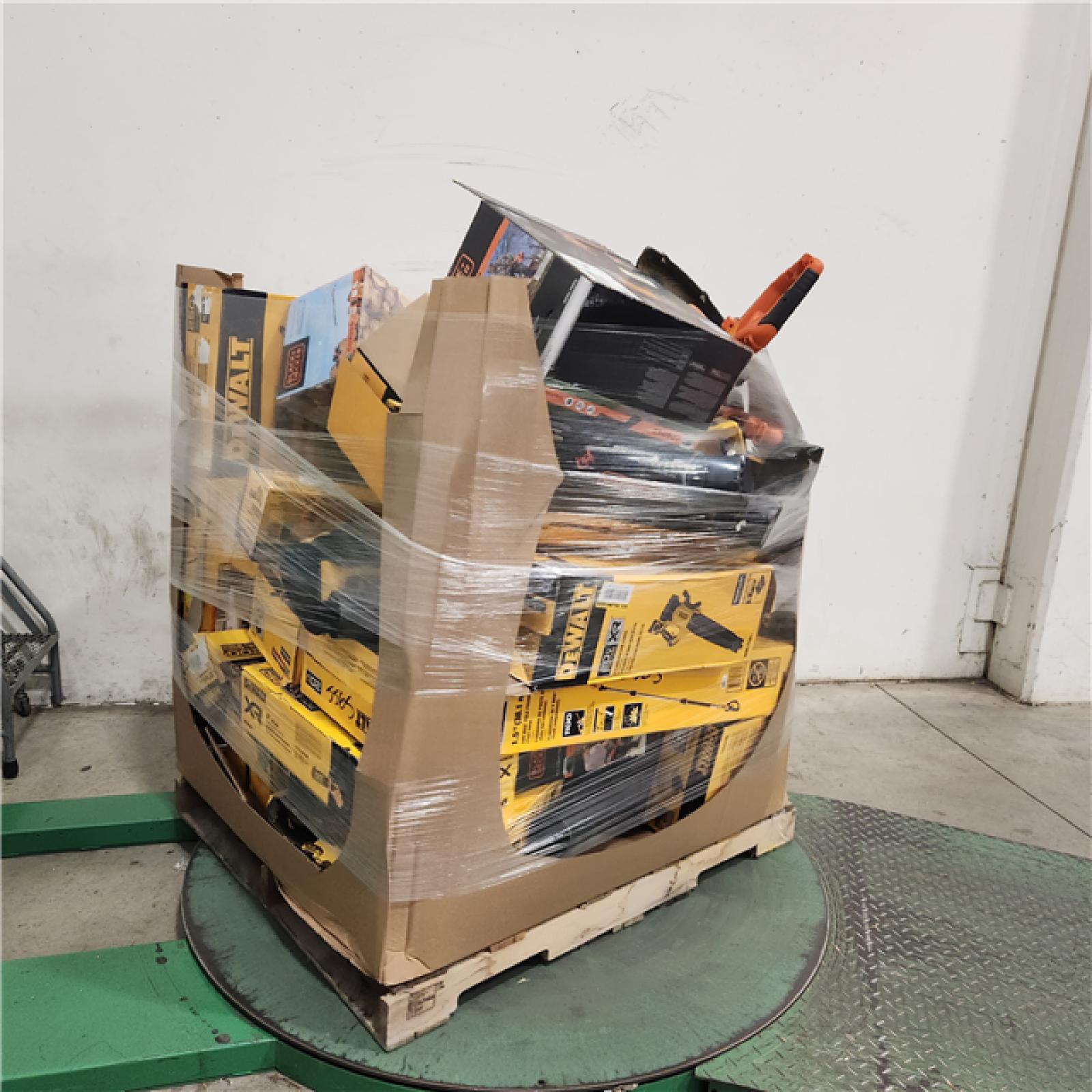 Dallas Location - As-Is DEWALT Tool Pallet