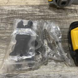 AS-IS DEWALT 20V MAX XR Cordless Brushless 3-Speed Oscillating Multi Tool Kit