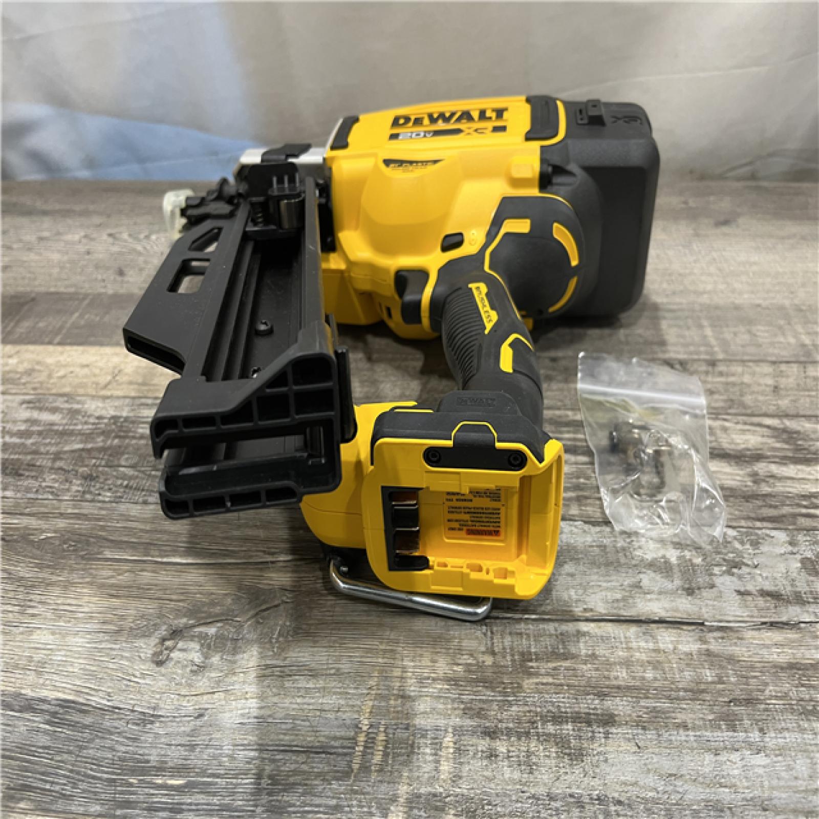 AS-IS DEWALT 20-Volt 21° Cordless Framing Nailer (Tool-Only)