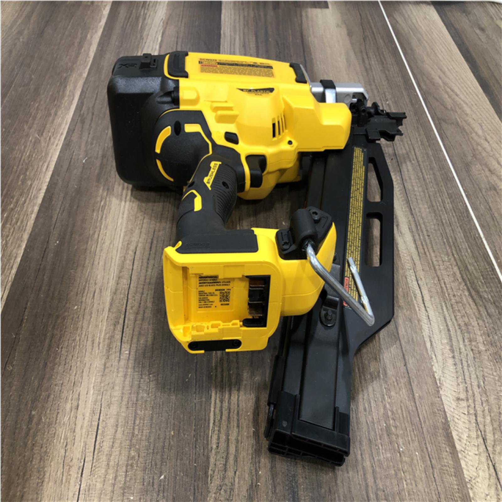 AS-IS DEWALT 20-Volt 21° Cordless Framing Nailer (Tool-Only)