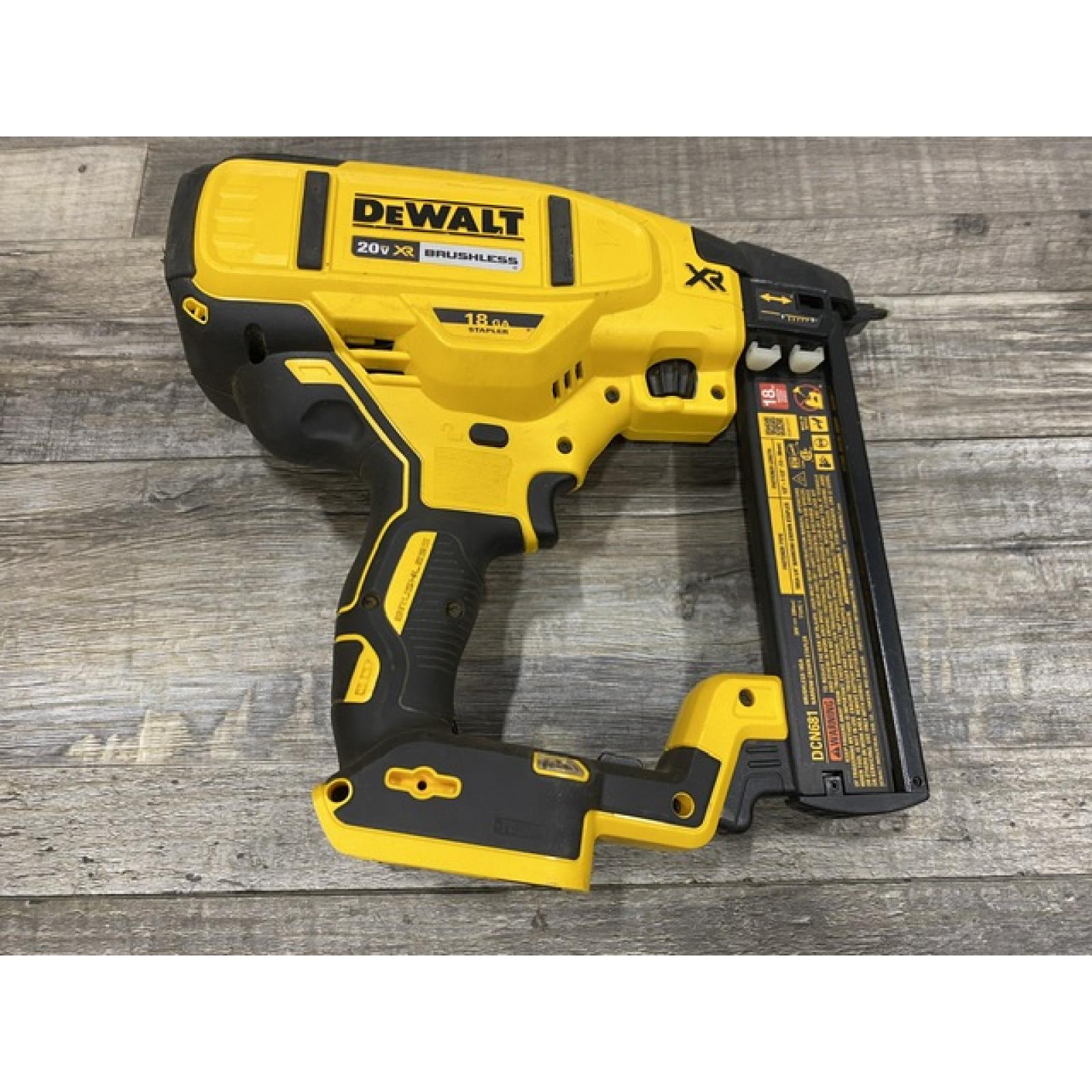 AS-IS DEWALT 20V MAX XR Lithium-Ion Cordless 18-Gauge Narrow Crown Stapler Kit