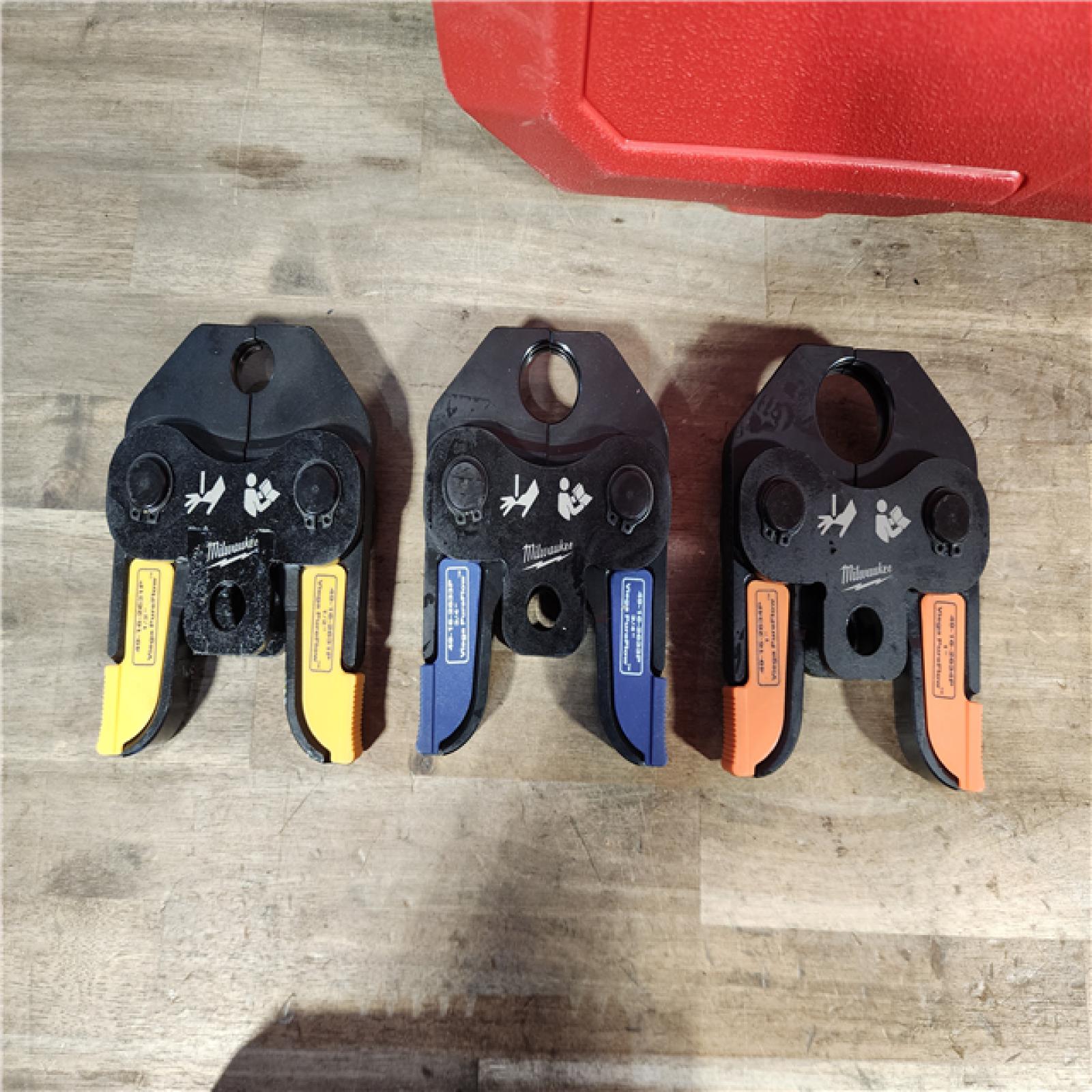 HOUSTON LOCATION - AS-IS Milwaukee-2674-22P M18 Short Throw Press Tool Kit W/ Viega PureFlow Jaws