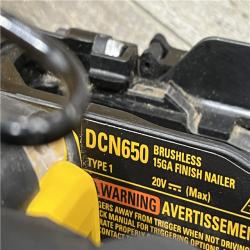 AS-IS DEWALT 20V MAX XR Lithium-Ion Cordless 2-1/2 in. 15-Gauge Finish Nailer Kit