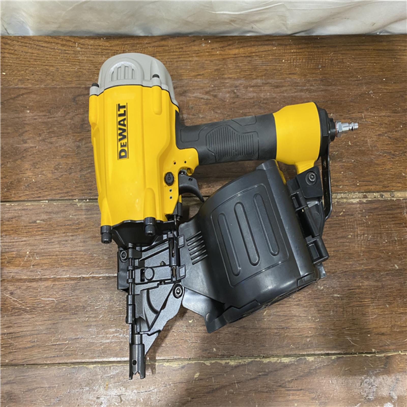 AS-IS Pneumatic 15Â° Coil Framing Nailer