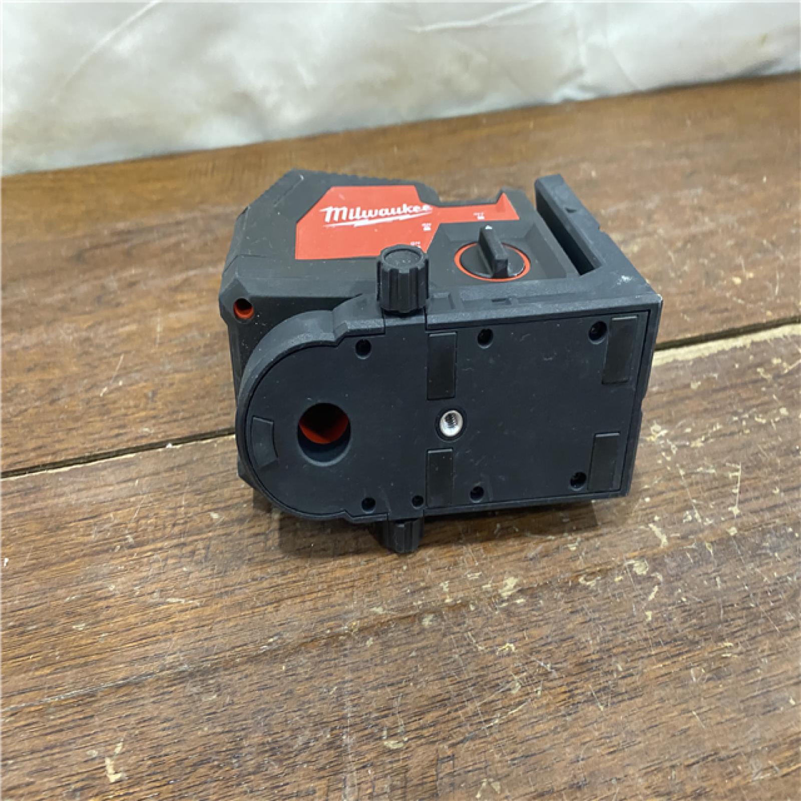 AS-IS100 Ft. REDLITHIUM Lithium-Ion USB Green Rechargeable Cross Line Laser Level with Charger