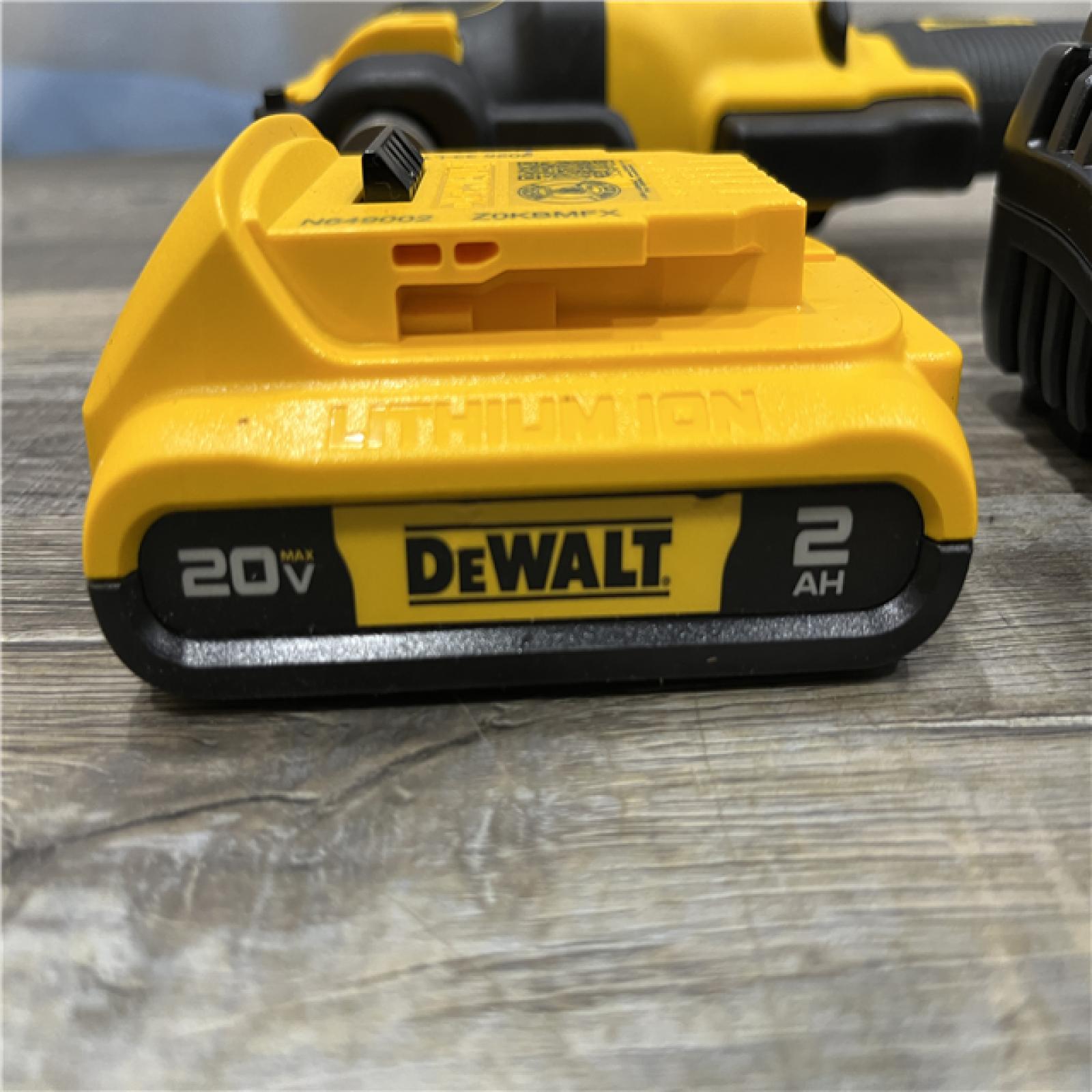 AS-IS DEWALT ATOMIC 20V MAX Cordless Brushless Oscillating Multi Tool Kit