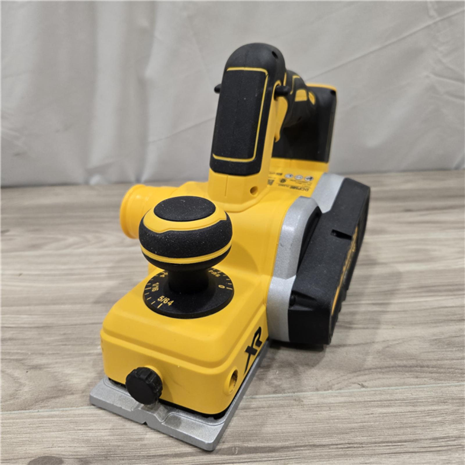 AS-IS DEWALT DCP580B 20V MAX Planer (Tool-Only)