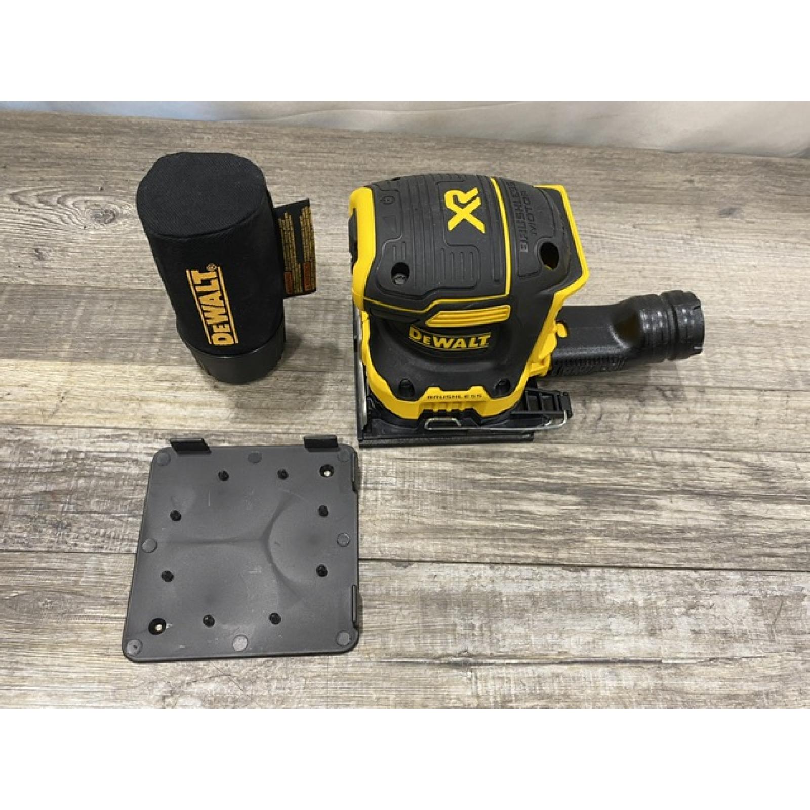AS-IS DEWALT 20V MAX XR Cordless Brushless 1/4 Sheet Variable Speed Sander (Tool Only)