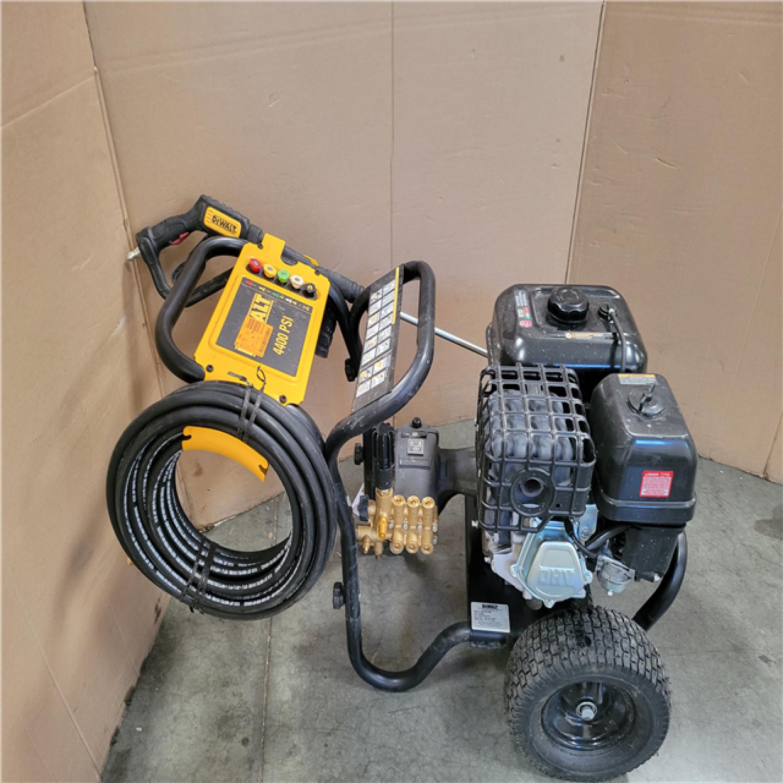 CALIFORNIA AS-IS DEWALT 4400 PSI PRESSURE WASHER
