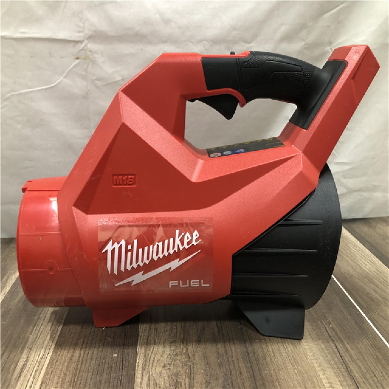 AS-IS  Milwaukee FUEL 120 MPH 500 CFM 18V Brushless Cordless Battery Powered Leaf Blower Kit