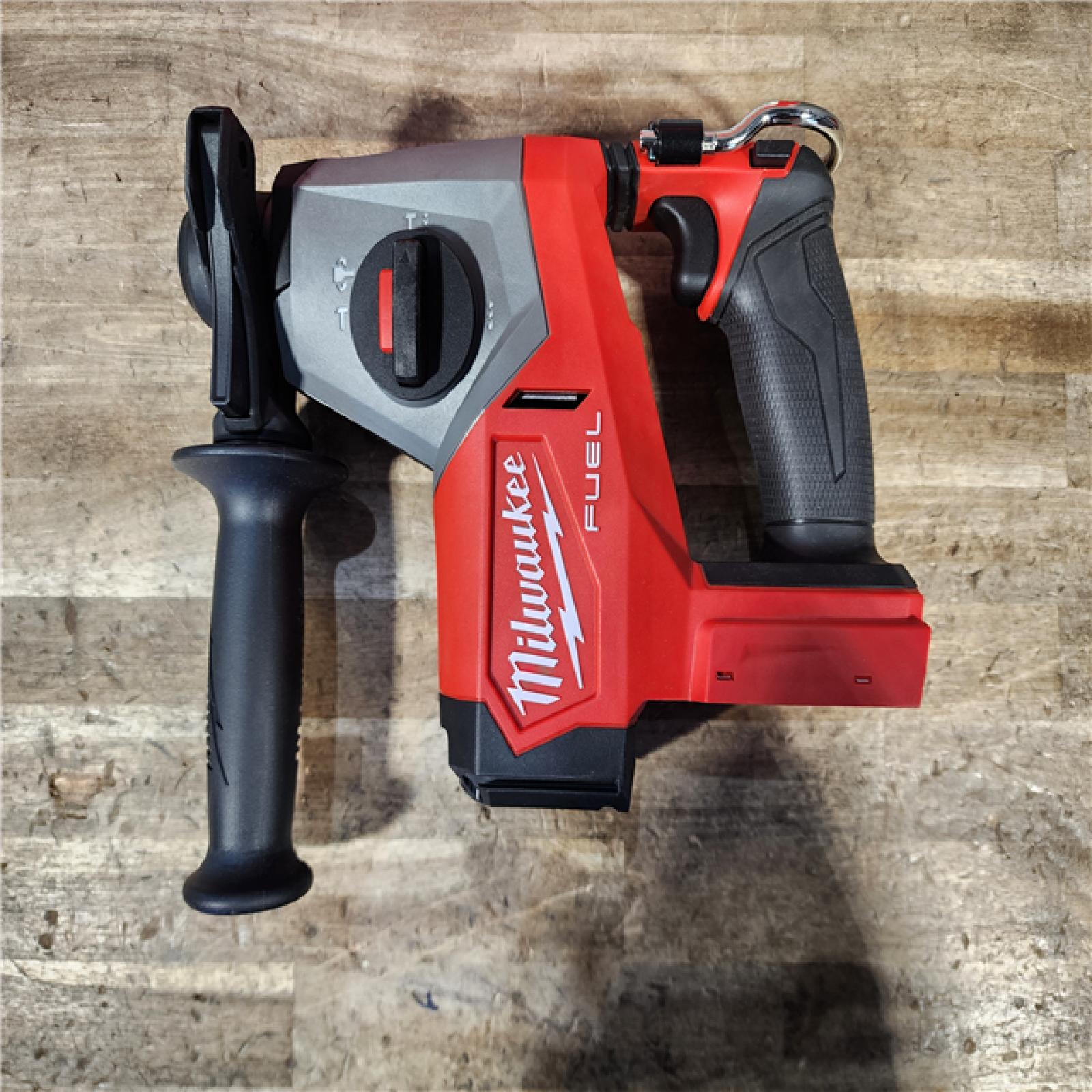 HOUSTON LOCATION - AS-IS Milwaukee FUEL 18V Lithium-Ion Brushless Cordless 5/8 in. SDS-Plus Rotary Hammer (Tool-Only)