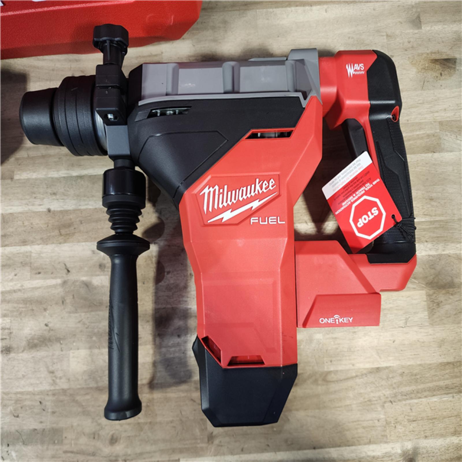HOUSTON LOCATION - AS-IS (APPEARS LIKE NEW) M18 FUEL ONE-KEY 18V Lithium-Ion Brushless Cordless 1-3/4 in. SDS-MAX Rotary Hammer with Two FORGE 12.0 Ah Battery & CHARGER