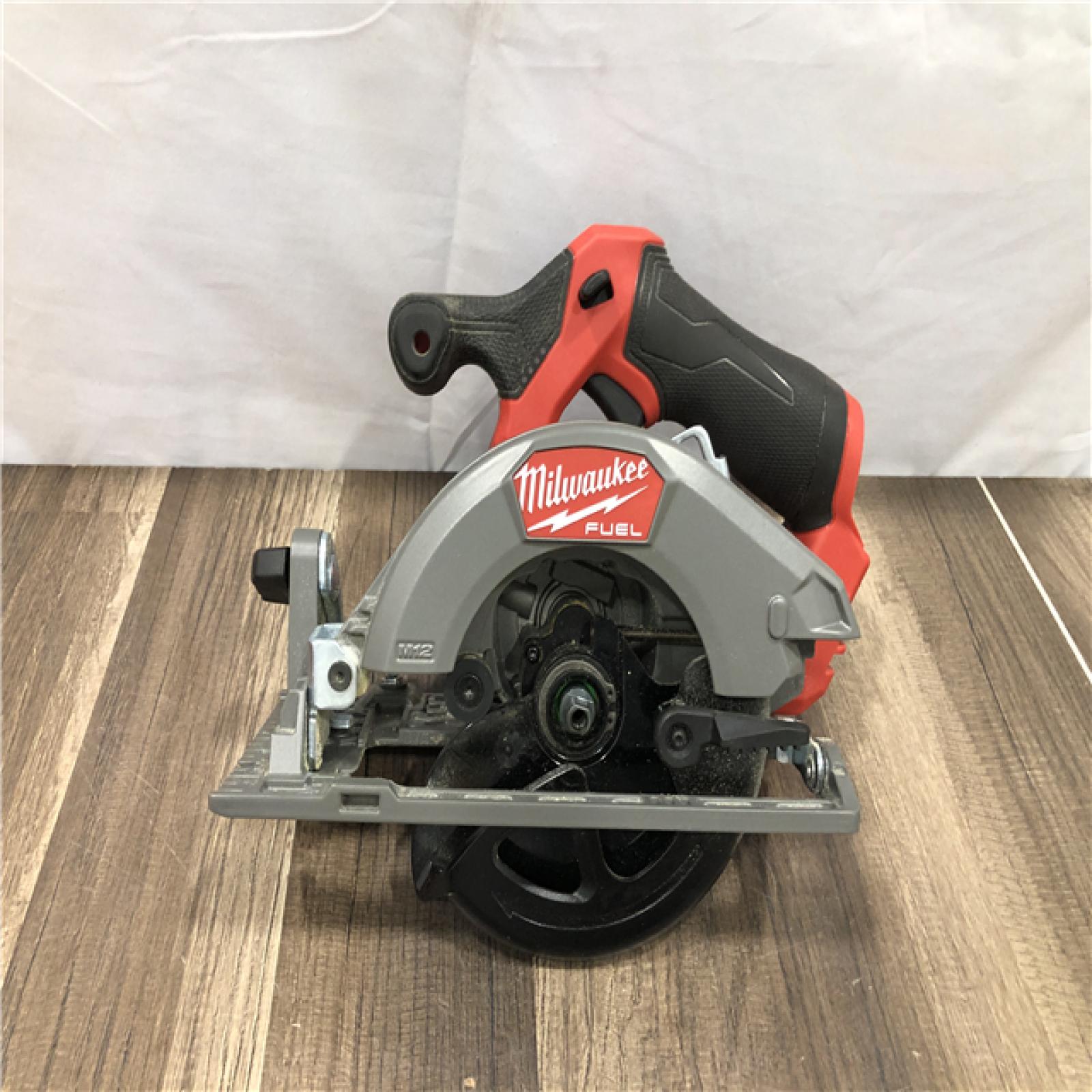 AS-IS Milwaukee FUEL 12V Lithium-Ion Brushless 5-3/8 in. Cordless Circular Saw (Tool-Only)