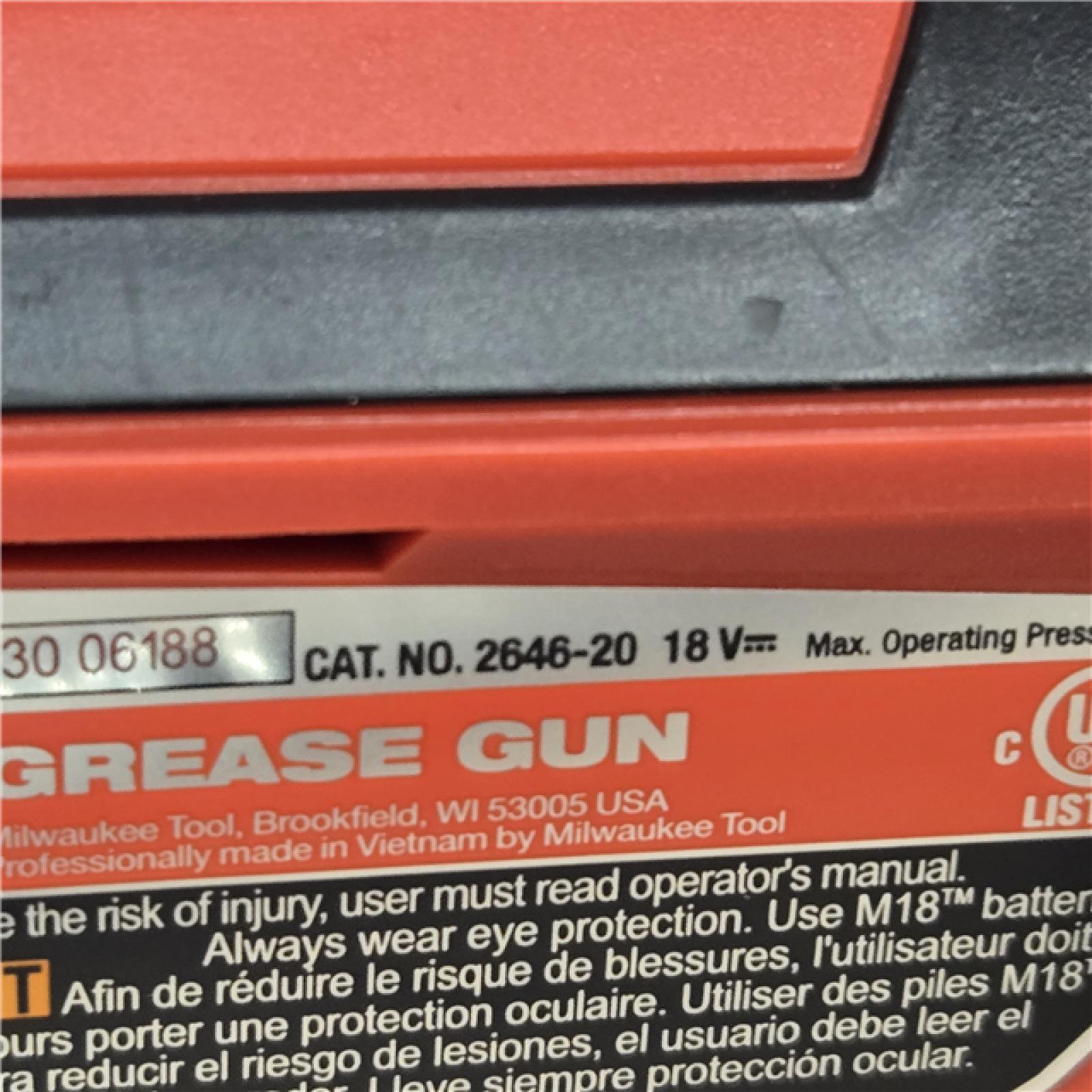 AS-IS Milwaukee M18 18V Cordless Grease Gun Kit
