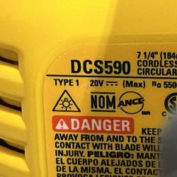 AS-IS DEWALT 20-Volt MAX 7-1/4 in. Cordless Circular Saw (Tool Only)