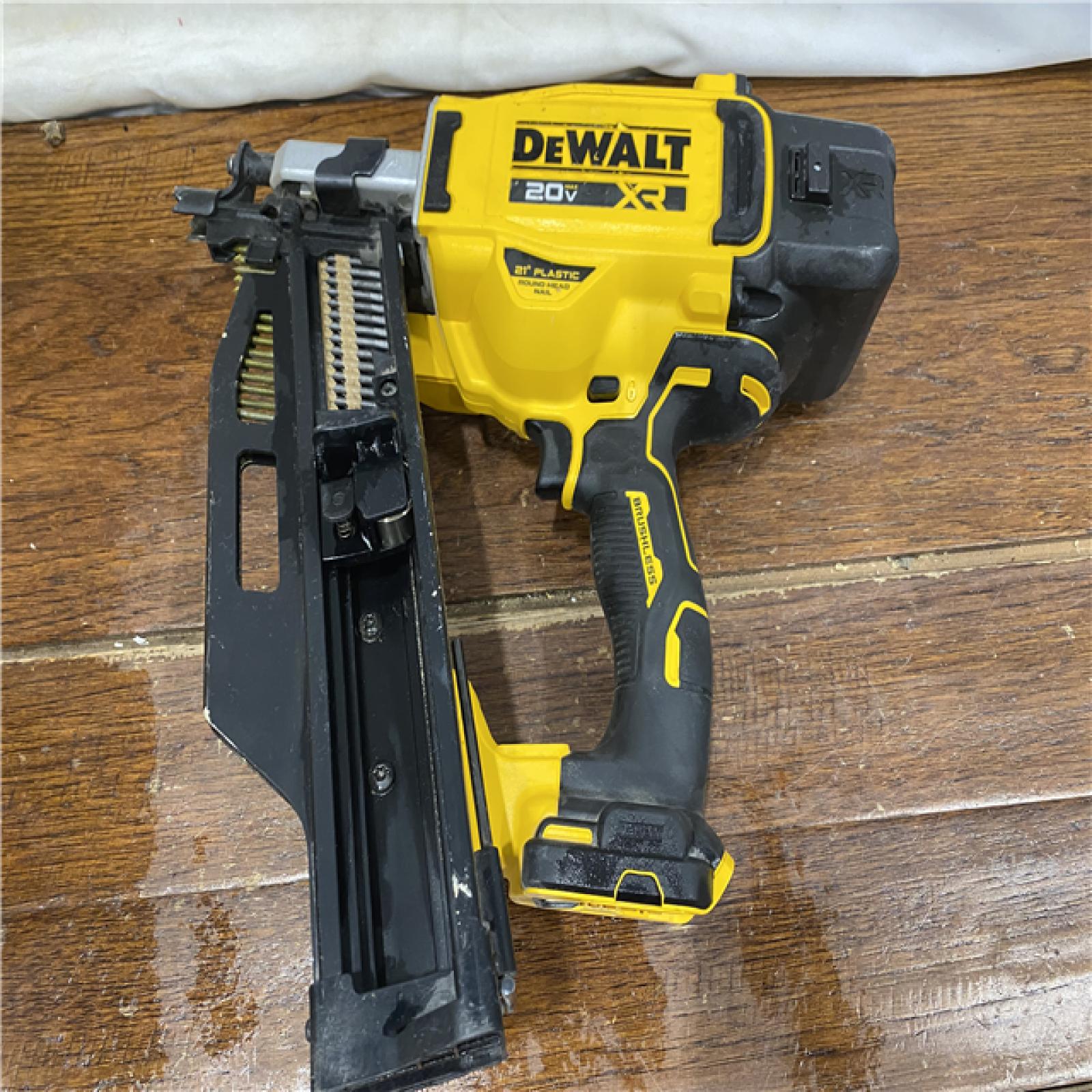 AS-IS DEWALT 20-Volt 21° Cordless Framing Nailer (Tool-Only)