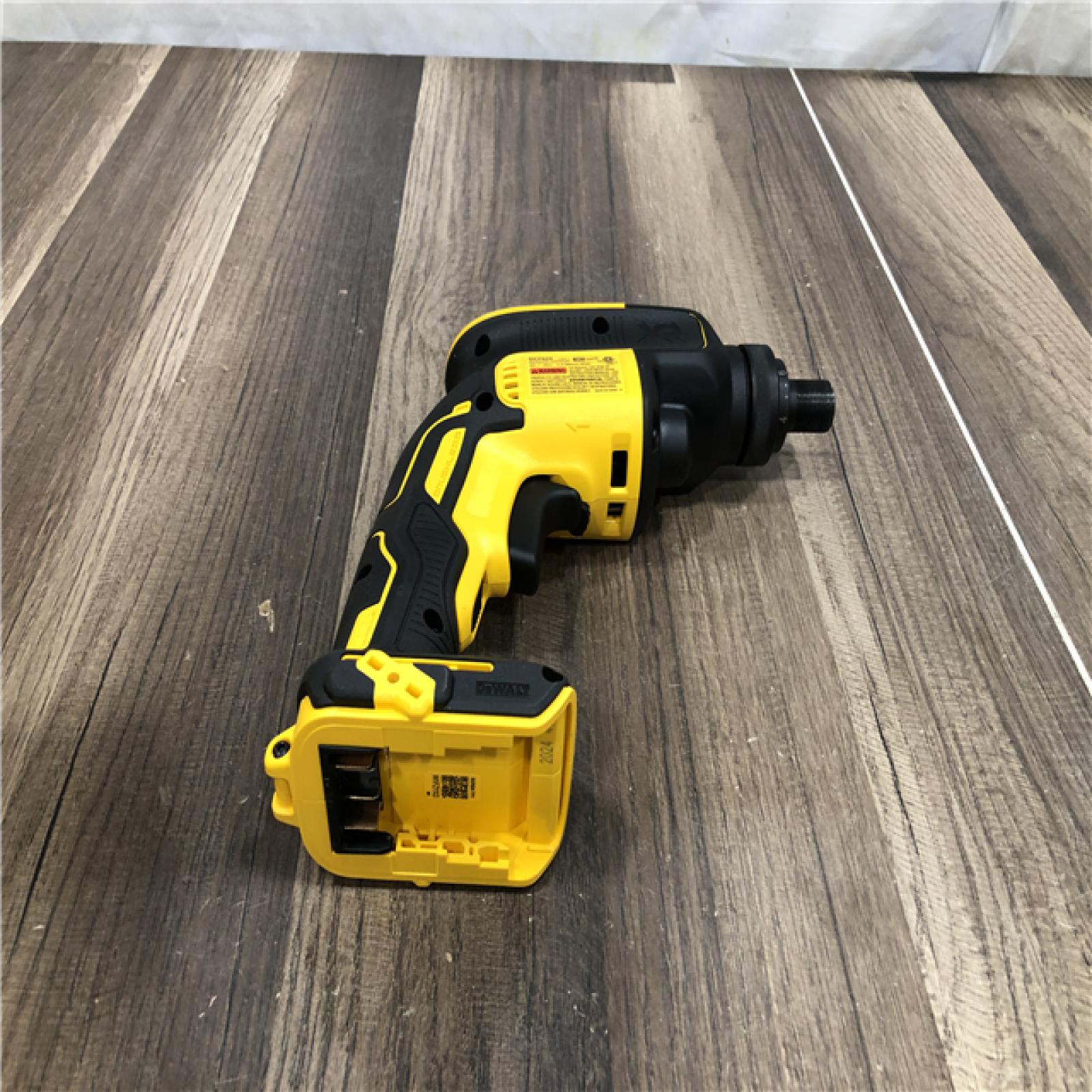 AS-IS DEWALT 20V MAX XR Cordless Brushless Drywall Screw Gun Threaded Clutch Housing (Tool Only)