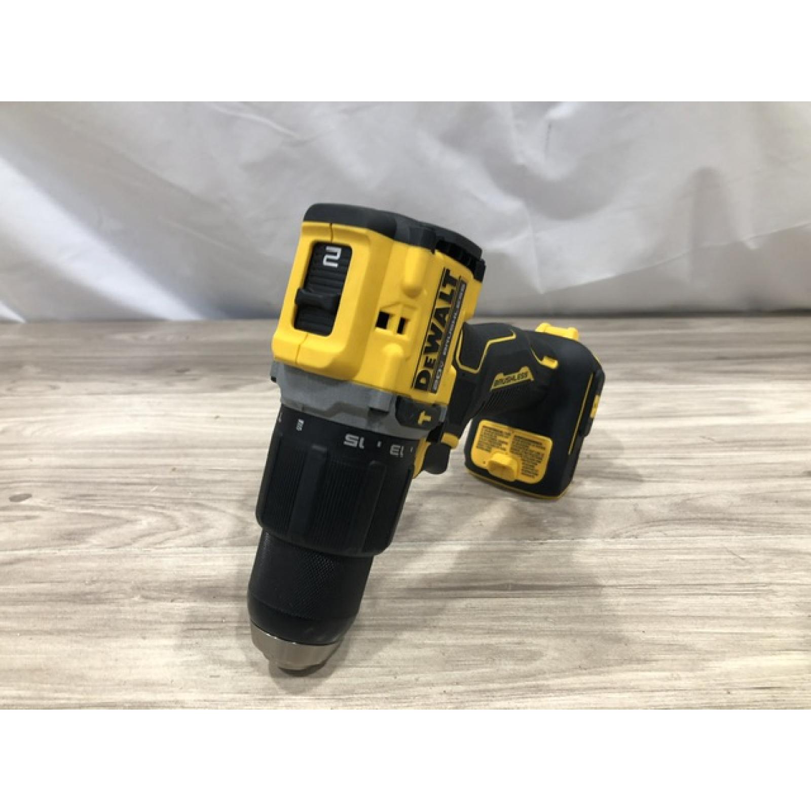 AS-IS DeWalt ATOMIC 20V Lithium-Ion Cordless 1/2 in. Hammer Drill Kit