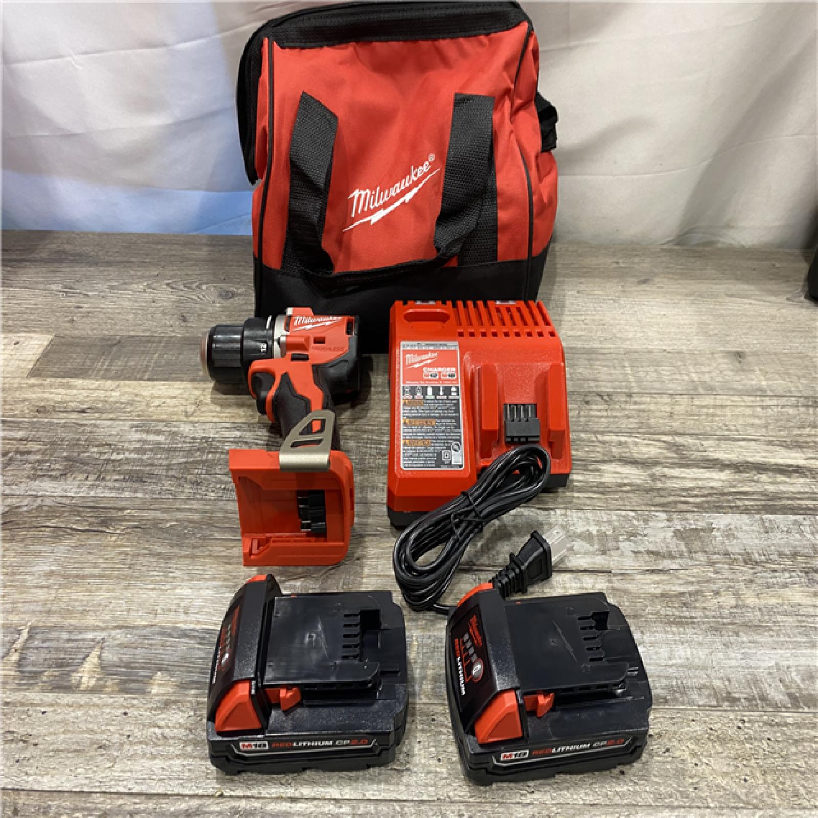 AS-IS Milwaukee 18V Lithium-Ion Brushless Cordless 1/2 in. Compact Drill/Driver Kit
