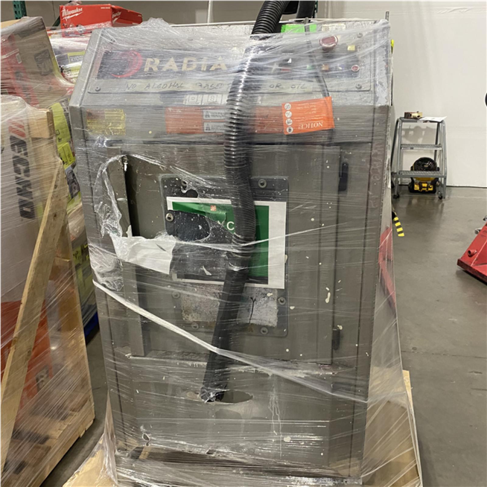 Dallas Location - As-Is Radia 5995 Paint Shaker