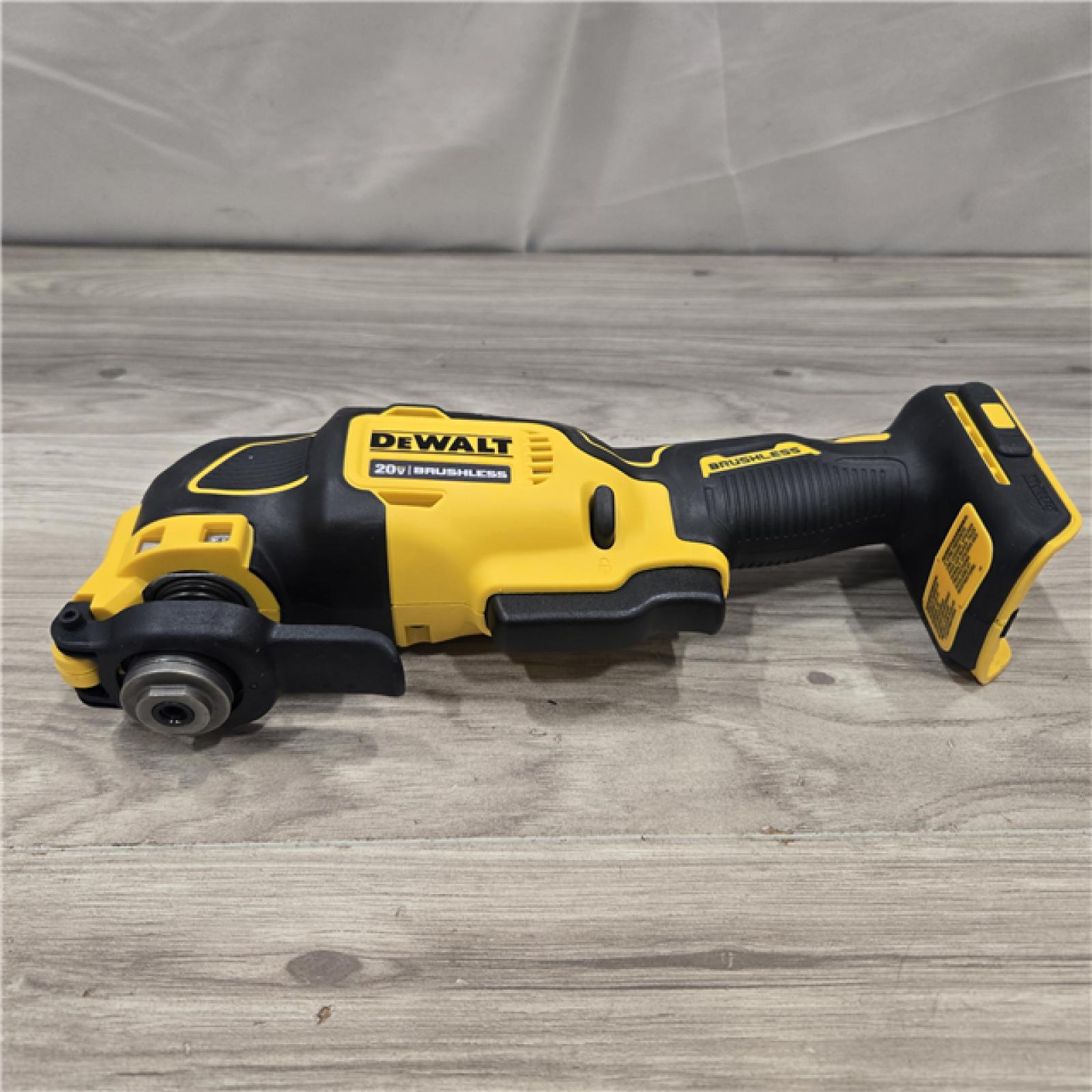 AS-IS DEWALT ATOMIC 20V MAX Cordless Oscillating Multi Tool (Tool Only)