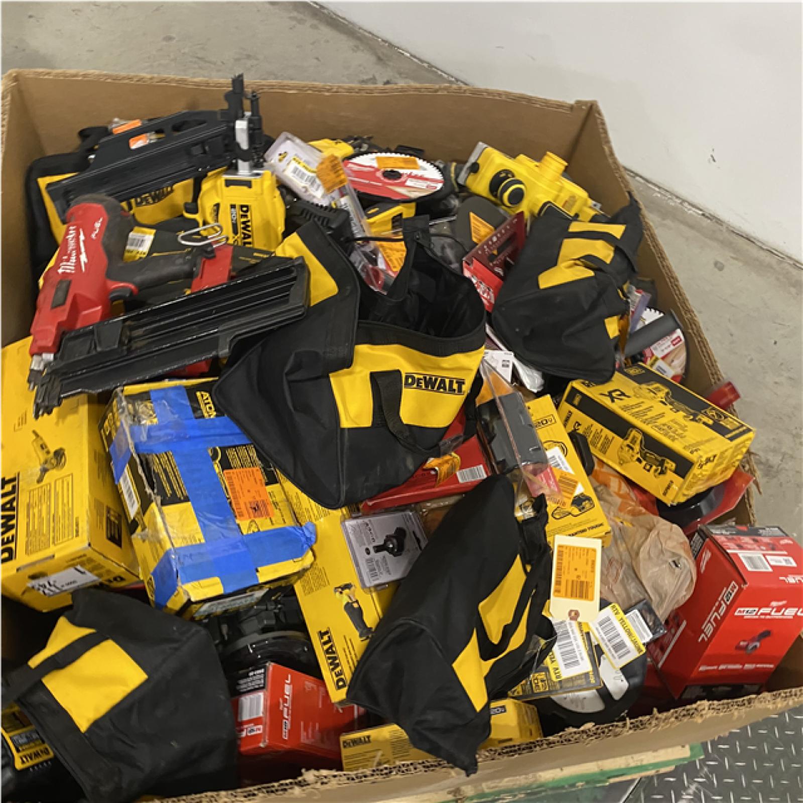 Dallas Location - As-Is Tool Pallet