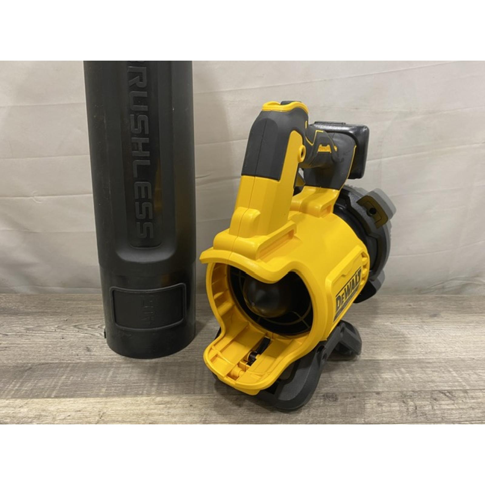 AS-IS DEWALT 20V MAX* XR Brushless Cordless Handheld Blower Kit