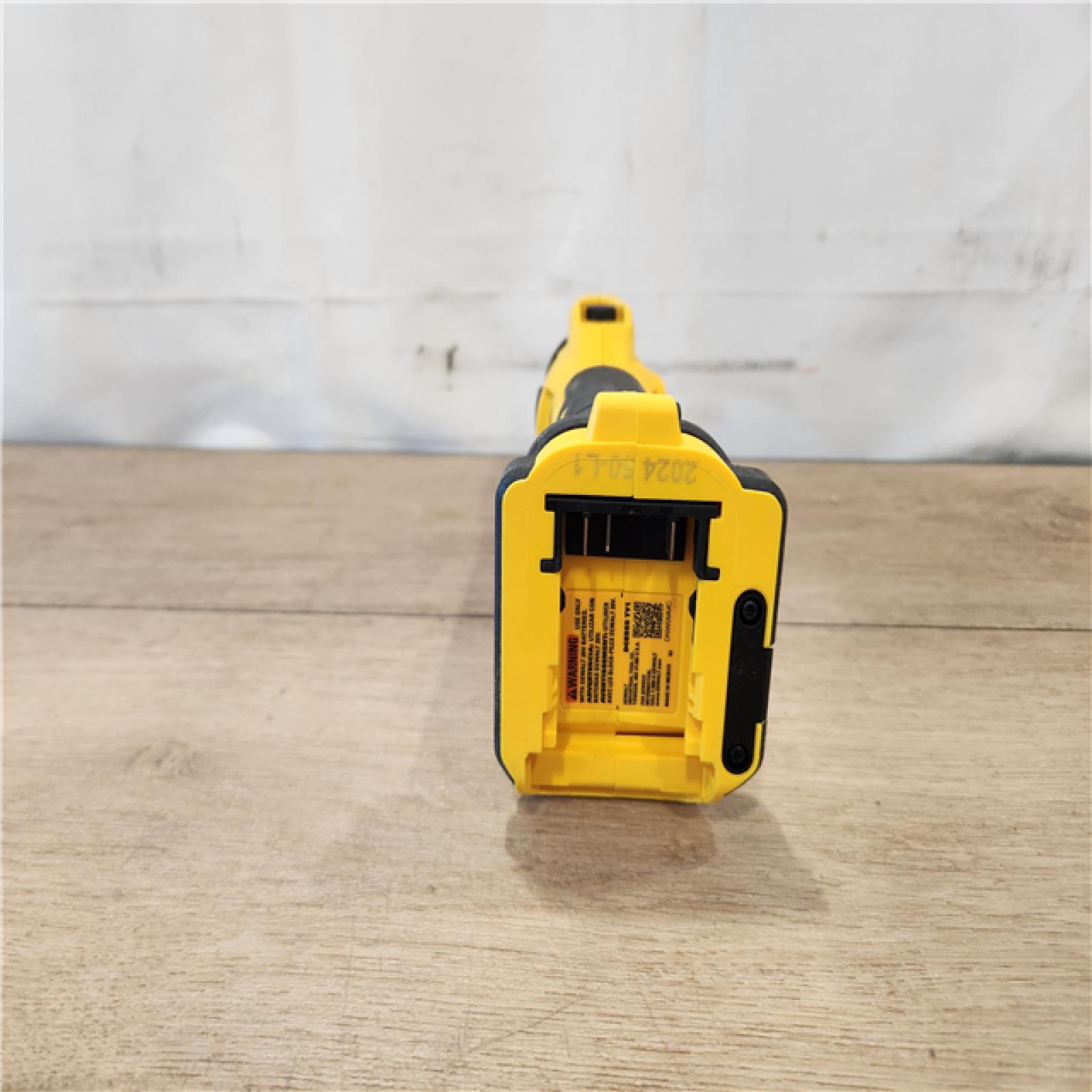 AS-IS- DEWALT 20V MAX Cordless Cut Out Tool