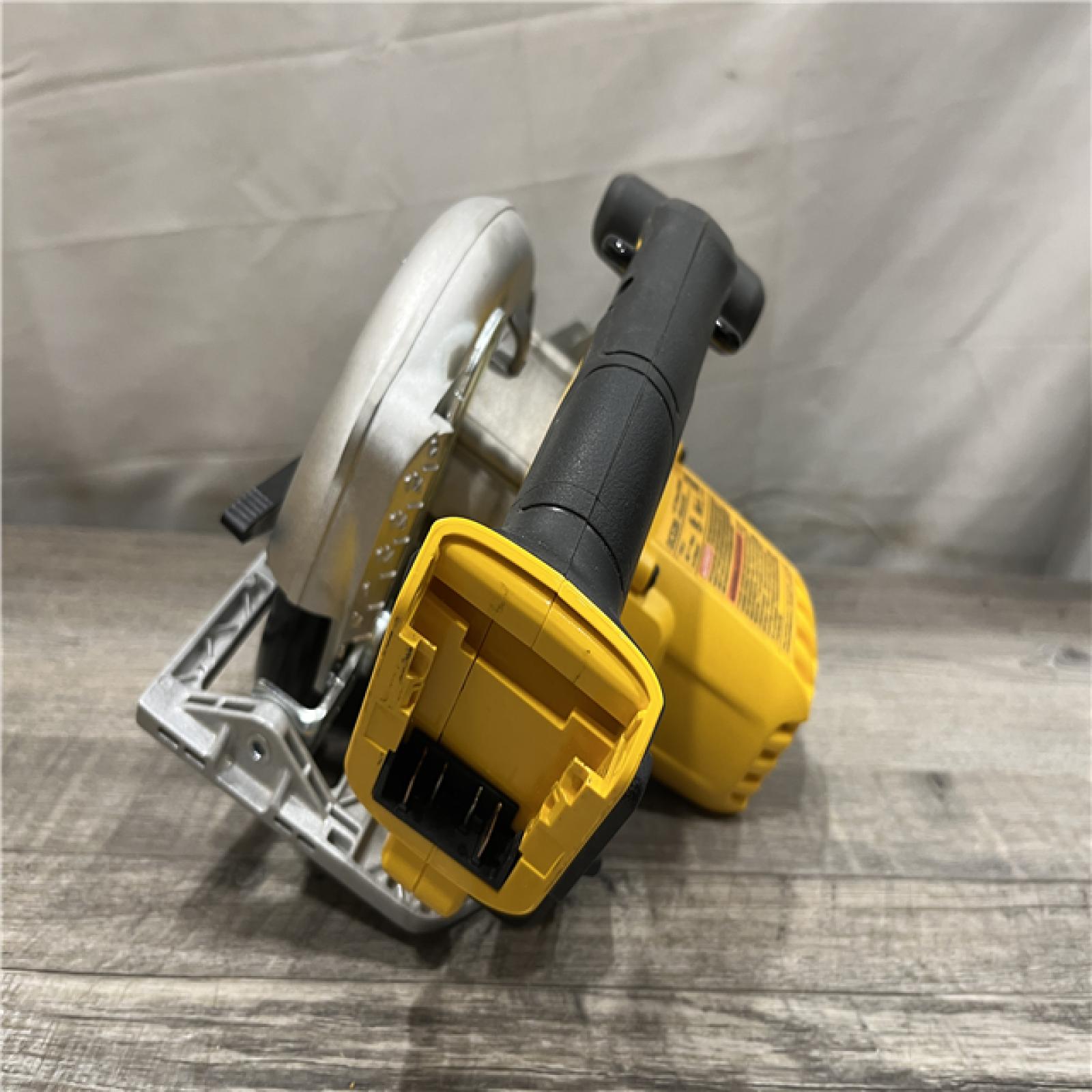 AS-IS DEWALT 20-Volt MAX Lithium-Ion Cordless 6-1/2 in. Circular Saw (Tool-Only)