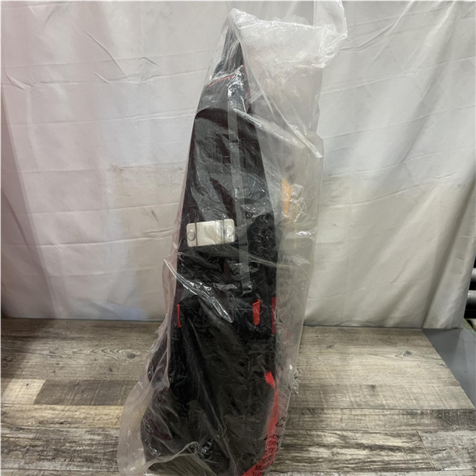 NEW - Milwaukee 15 in. Ultimate Jobsite Tool Backpack