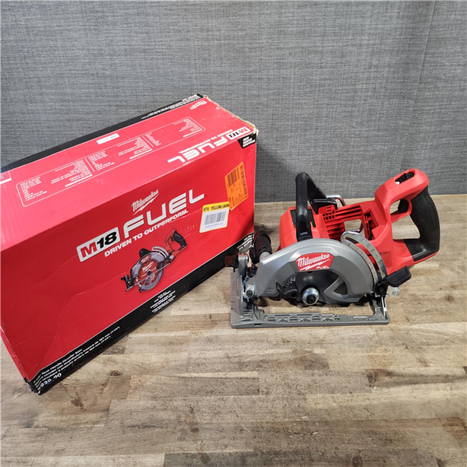 HOUSTON LOCATION - AS-IS MILWAUKEE 7-1/4 REAR HANDLE CIRCULAR SAW (TOOL ONLY)
