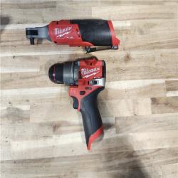 HOUSTON LOCATION - AS-IS MILWAUKEE 2 TOOL COMBO KIT W/ (2) BATTERY & CHARGER