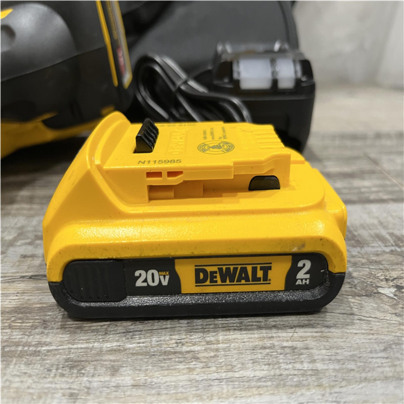 AS-IS DEWALT 20V MAX XR Lithium-Ion Cordless 18-Gauge Narrow Crown Stapler Kit